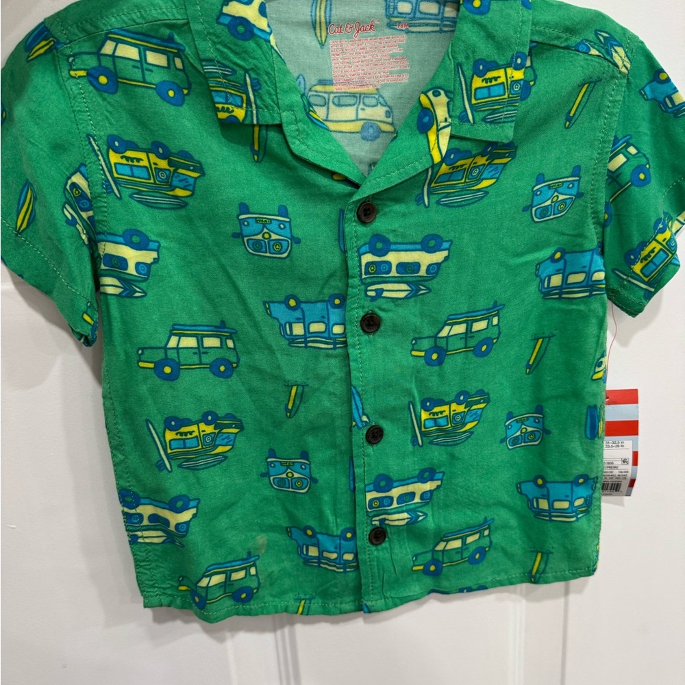 Cat & Jack Green Button Down Shirt with Car Print